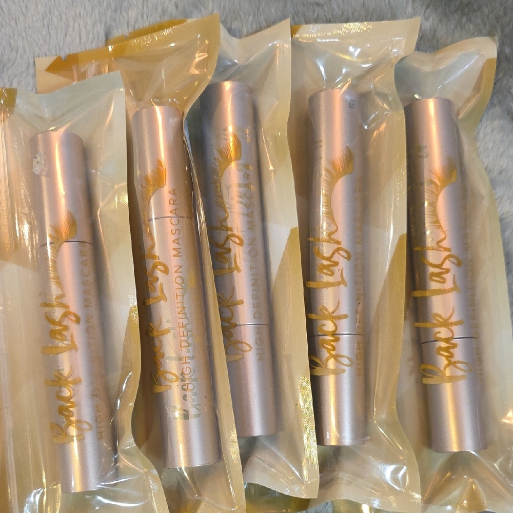 Belle by Kim Gravel Mascara - Gold and Silver
